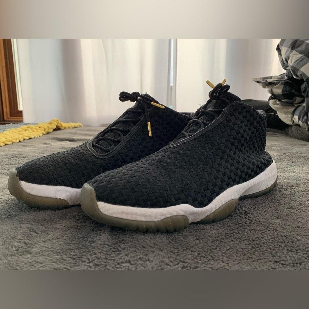 Men’s Jordan future black white with gold speckle